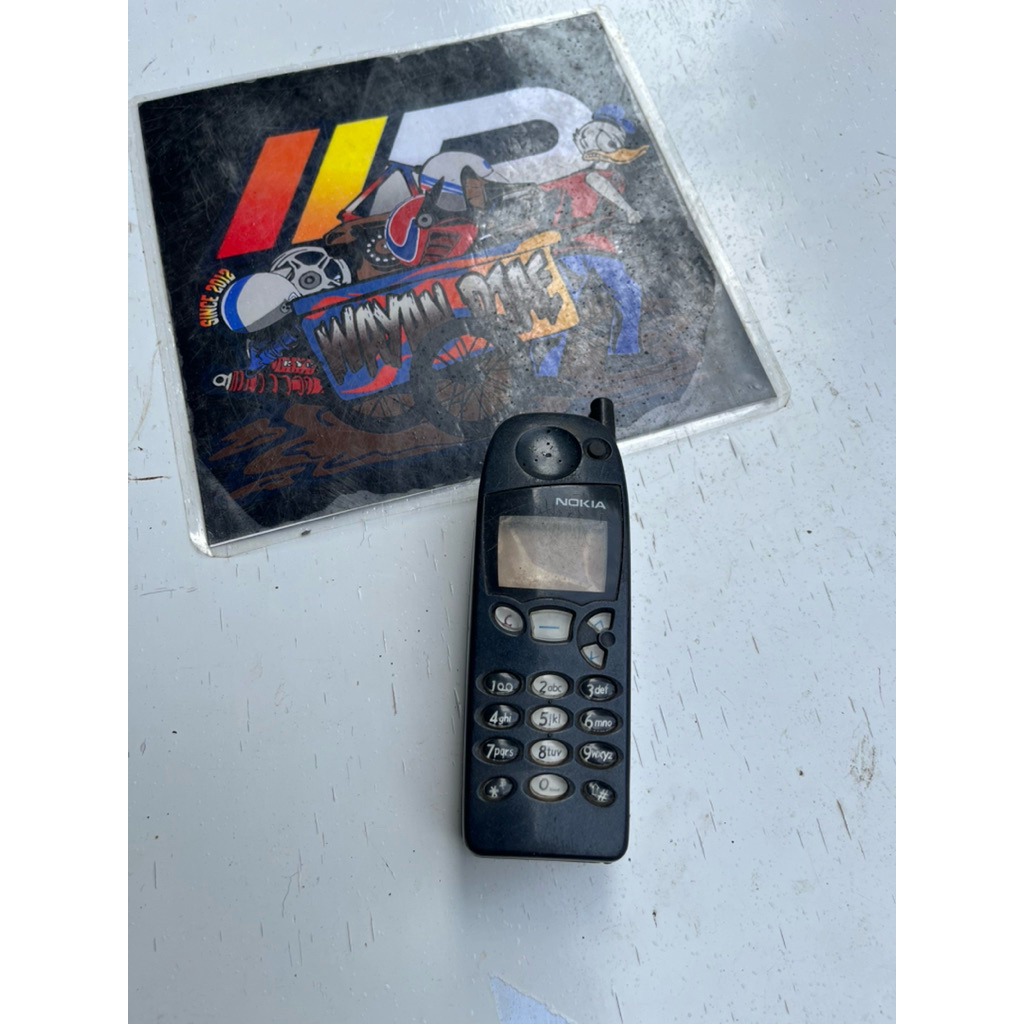 Bahan Hp jadul Nokia 8110 original bekas termurah