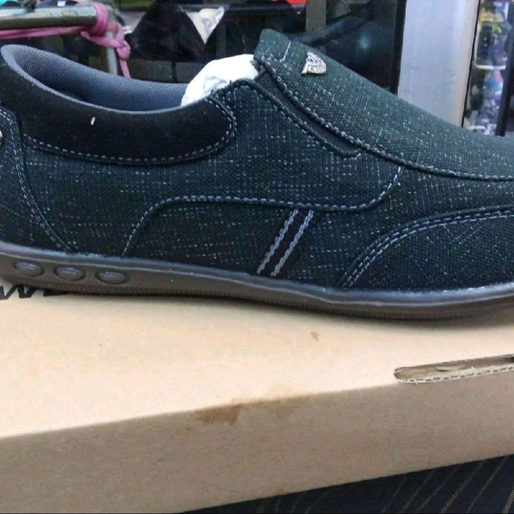 Sepatu Kasual Pria Weidenmann Nestor 06 Hitam Original