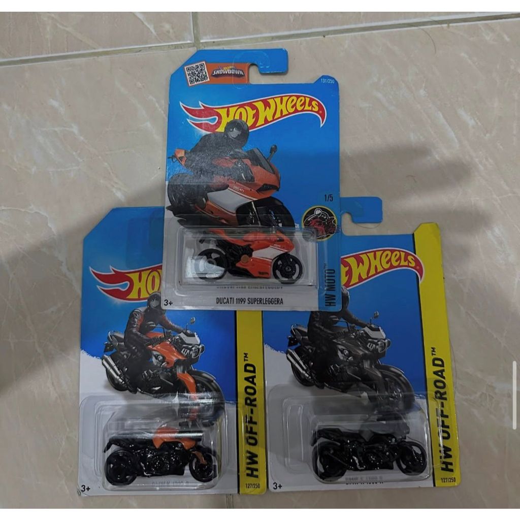 Hot wheels 1 Set Motorcycle Card Old