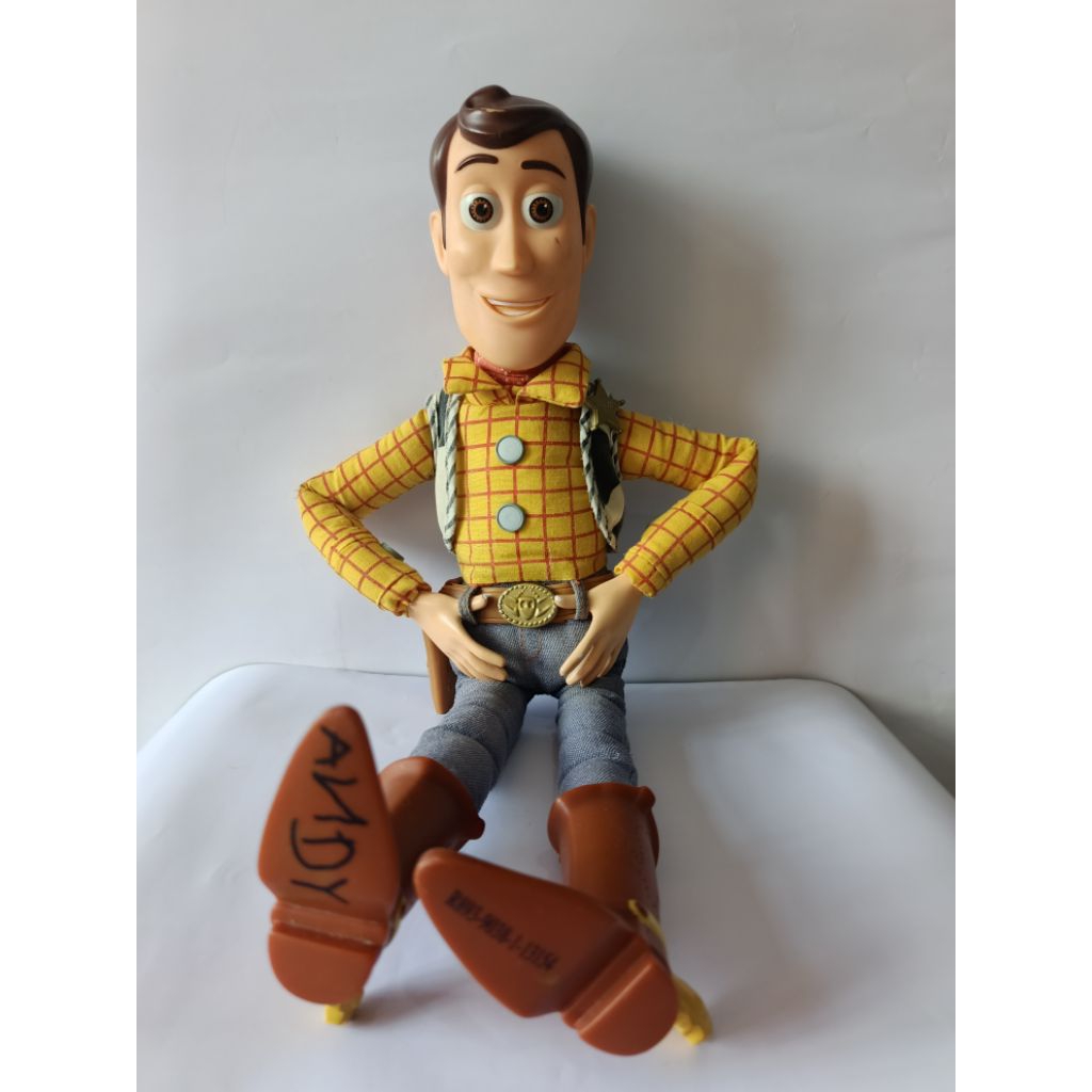 Jual Mainan / Figure Woody Toy Story Disney Store