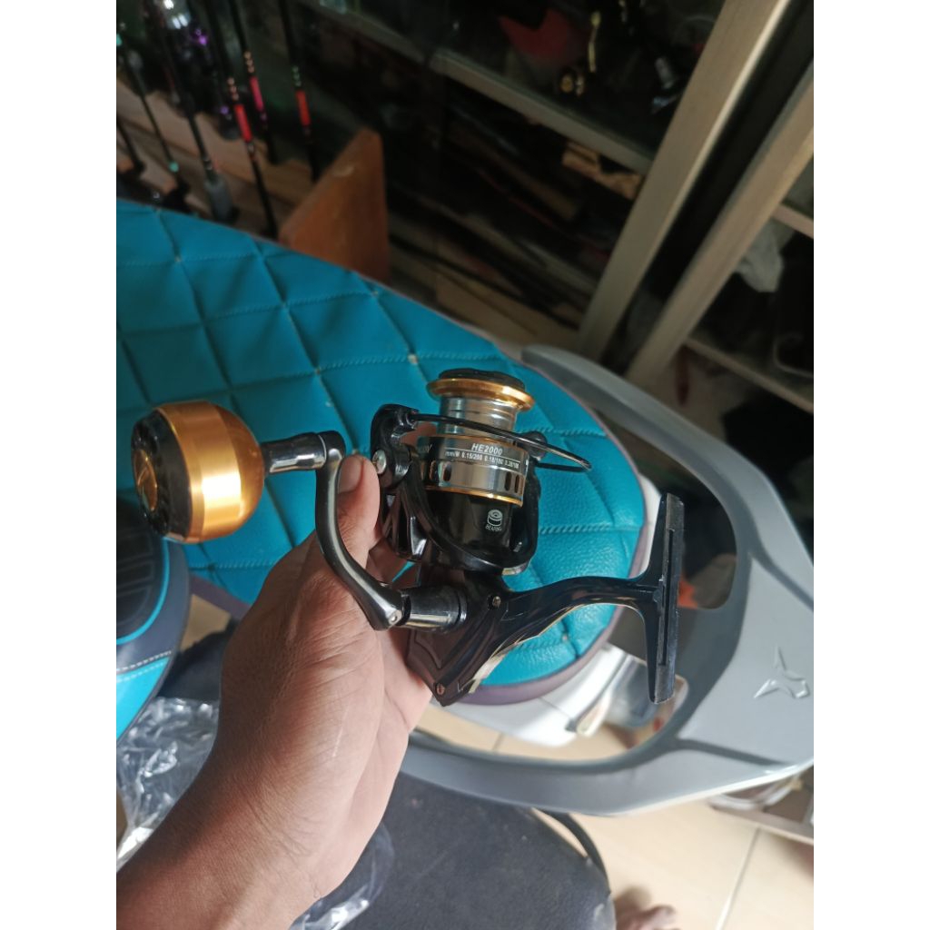 Reel HE coralov 200 dan 3000