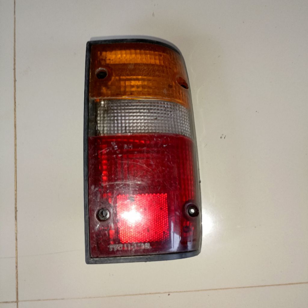 STOPLAMP LAMPU BELAKANG KIJANG GRAND TYC (KANAN)