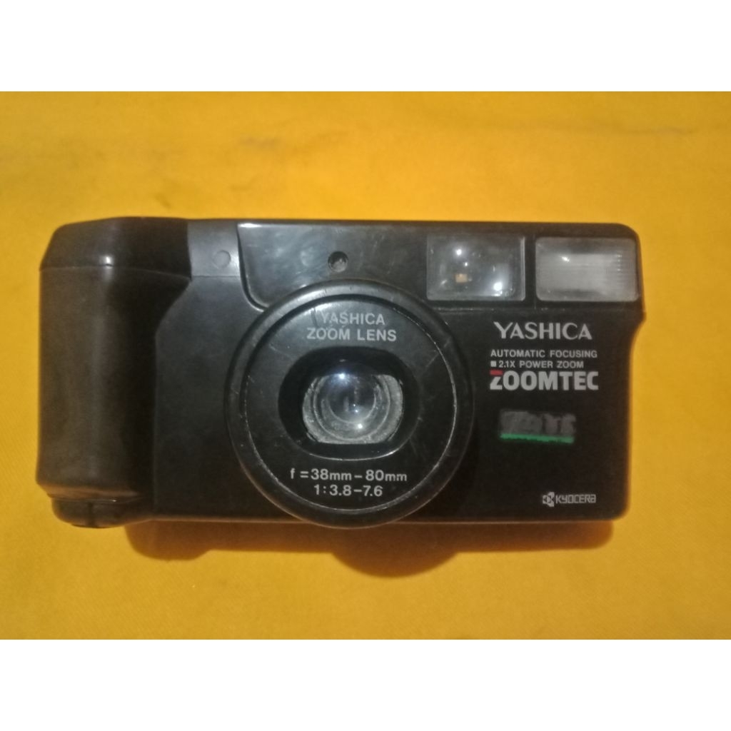 Camera analog yashica Jadul