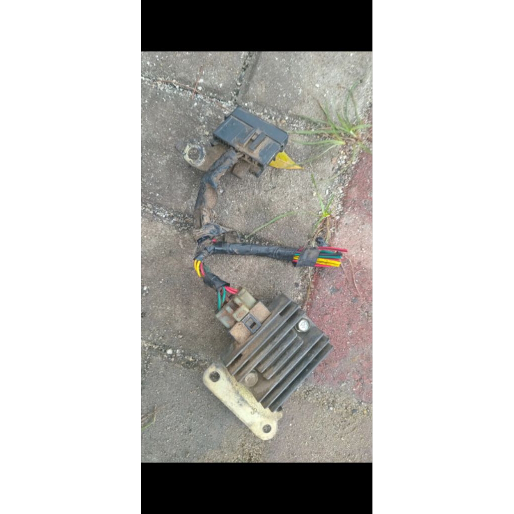 kiprok set soket & rumah sekring megapro mono