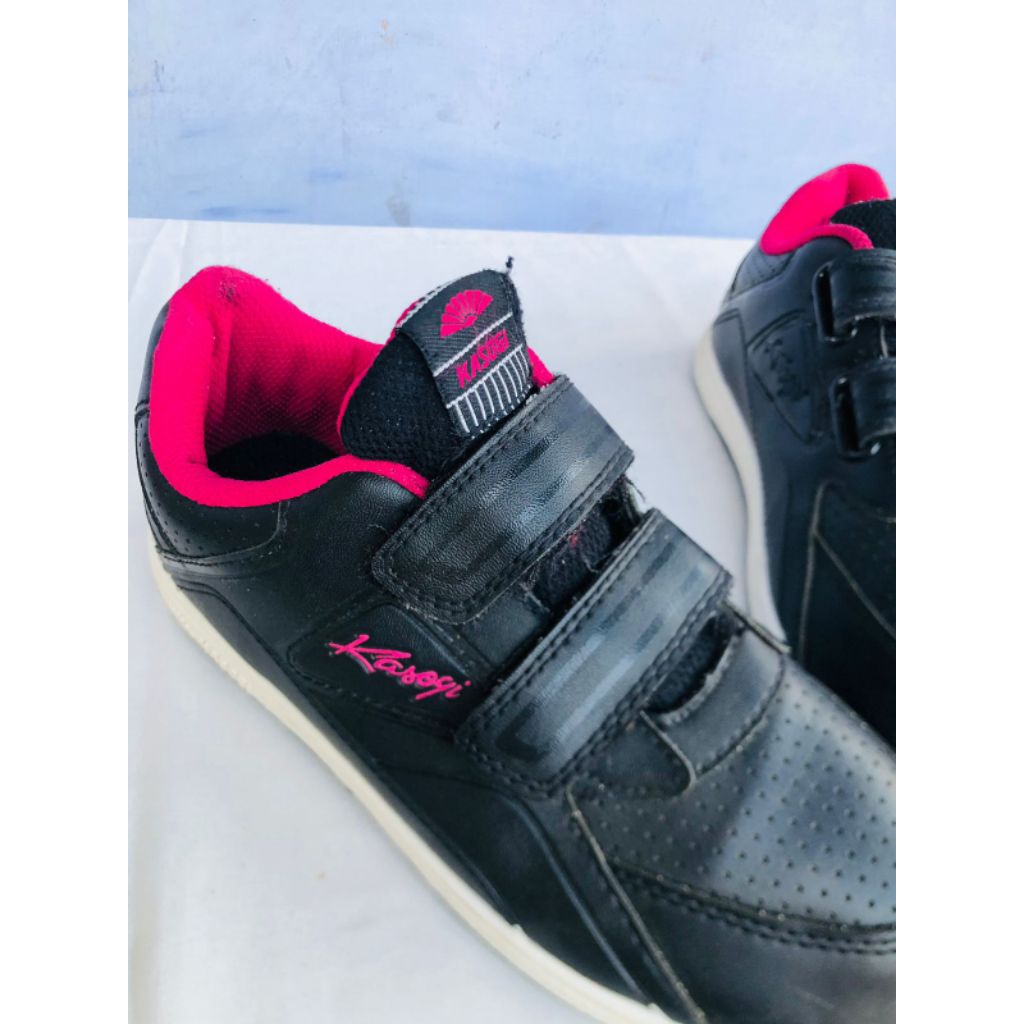 sepatu sekolah anak merk kasogi uk 34