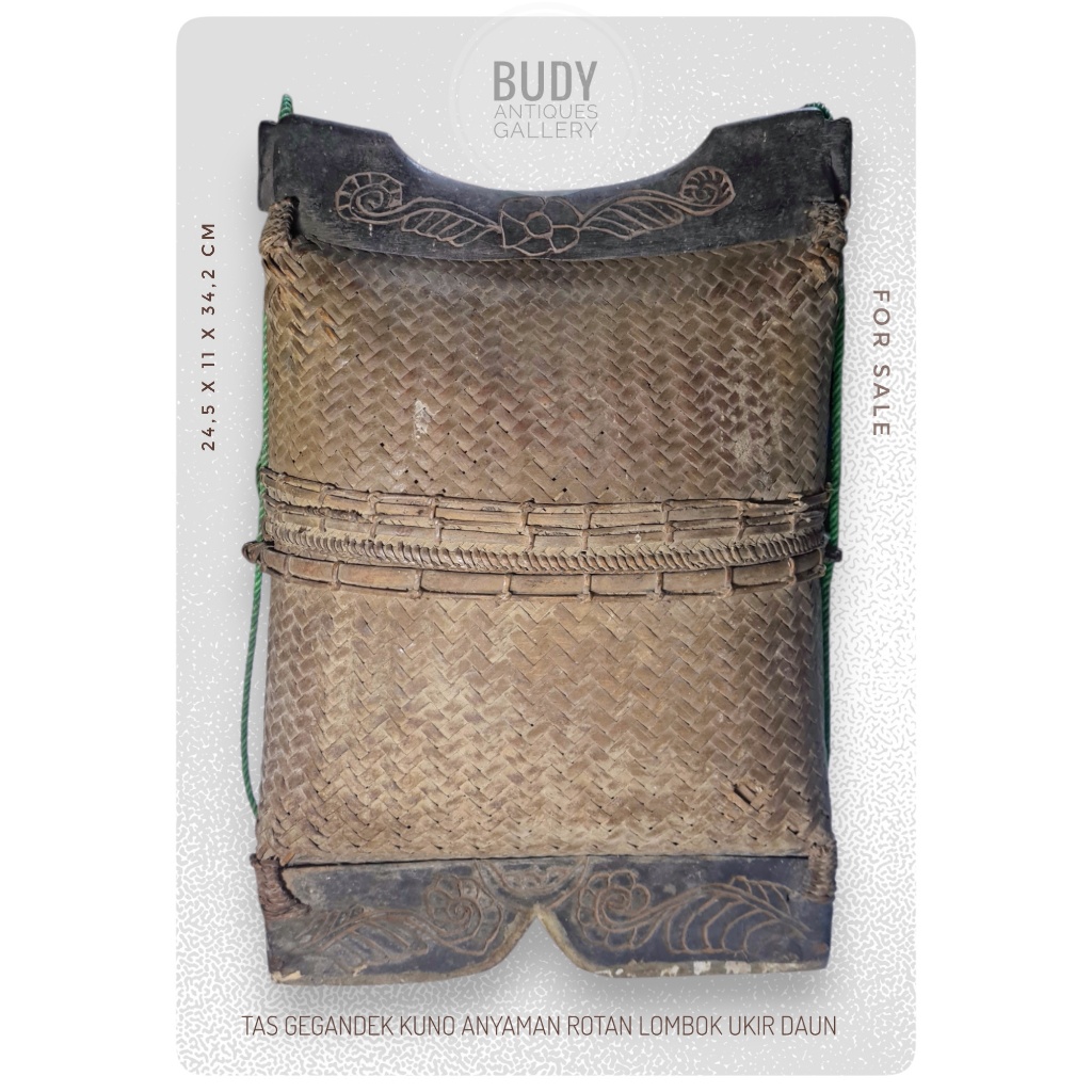 Tas Gegandek Kuno Anyaman Rotan Lombok Ukir Daun