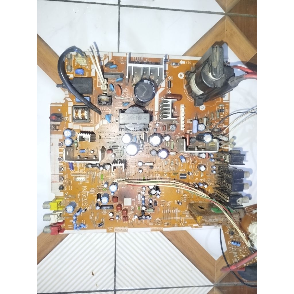 MESIN TV SHARP ALEXANDER 21 IN BELUM UJI TEST/GEMBLING (ORIGINAL COPOTAN)