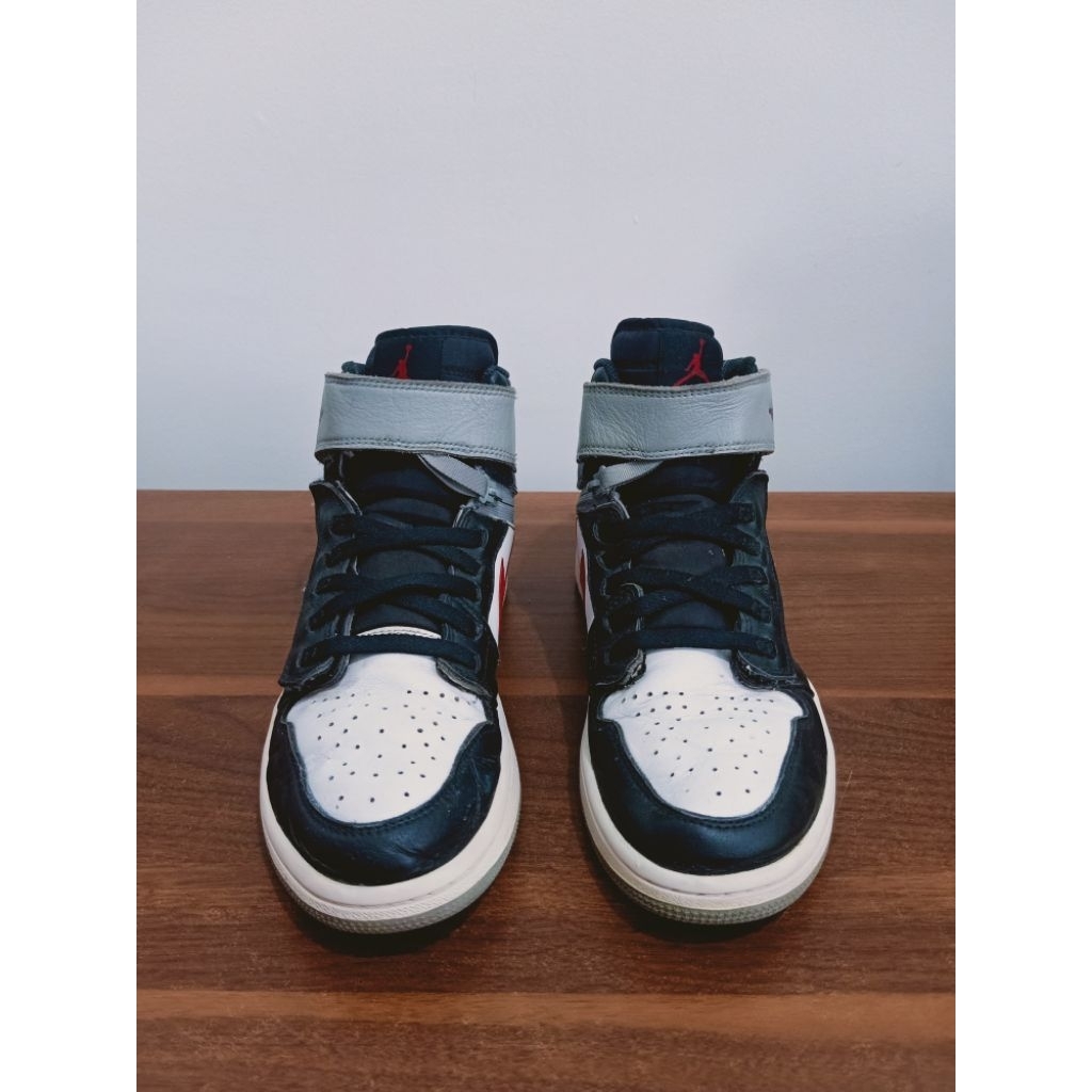 Sepatu Jordan 1 High Fly easy Ukuran 42