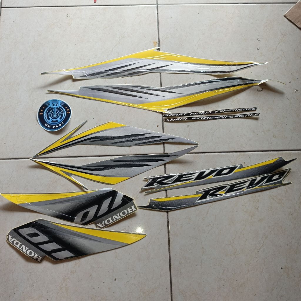 Striping motor / les body Honda Revo absolut 2009