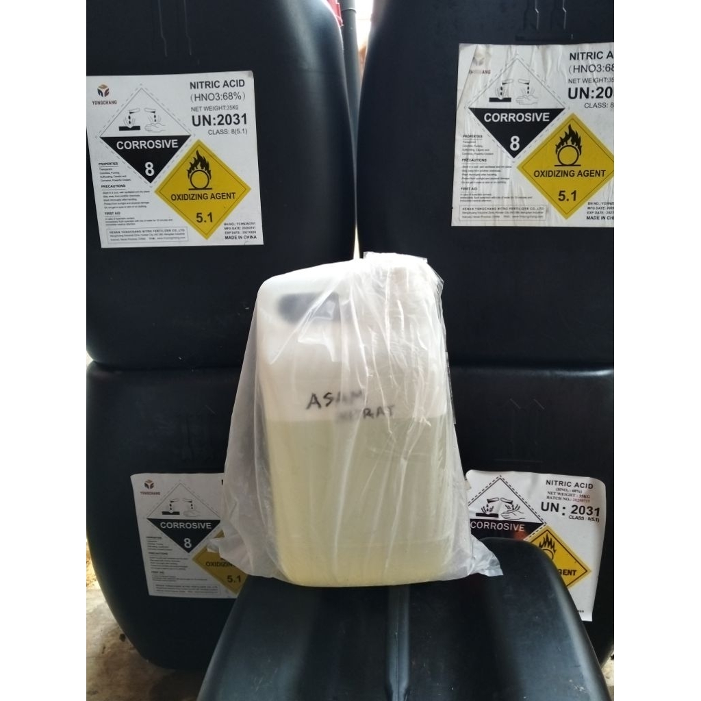 Asam Nitrat Nitric Acid HNO3 68% Murni