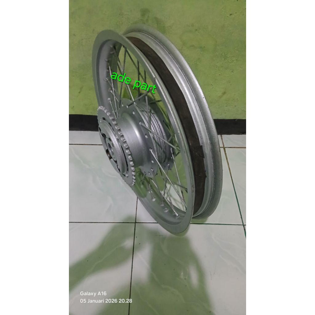 Paket Velg Belakang Gl pro Megapro Primus Gl max - Velg  Rossi italy ring17x185