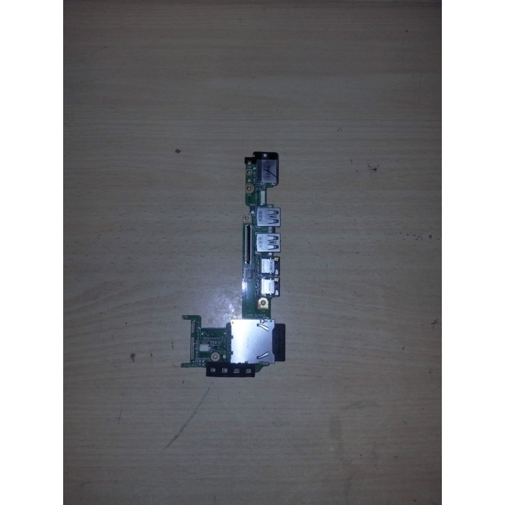 Port USB Laptop ASUS 1015 PW