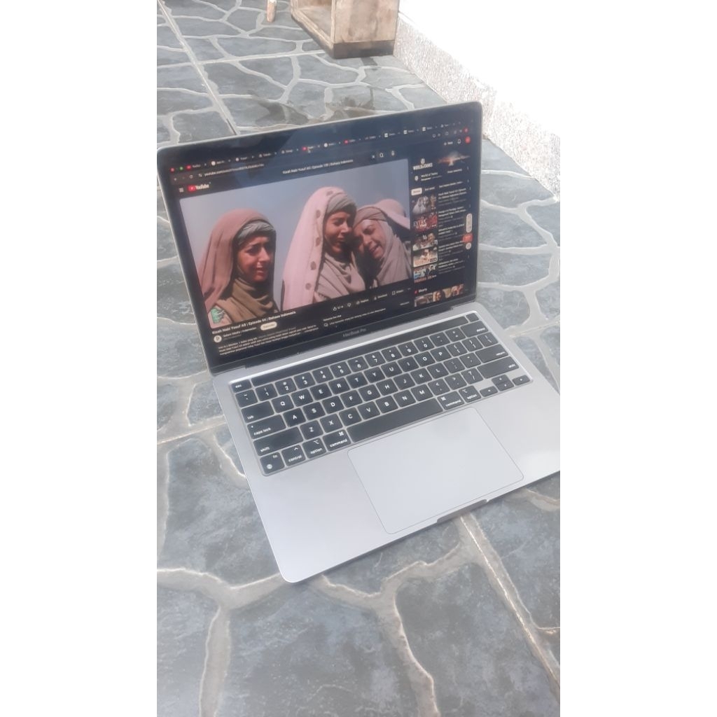 macbook m1 pro 8gb bekas