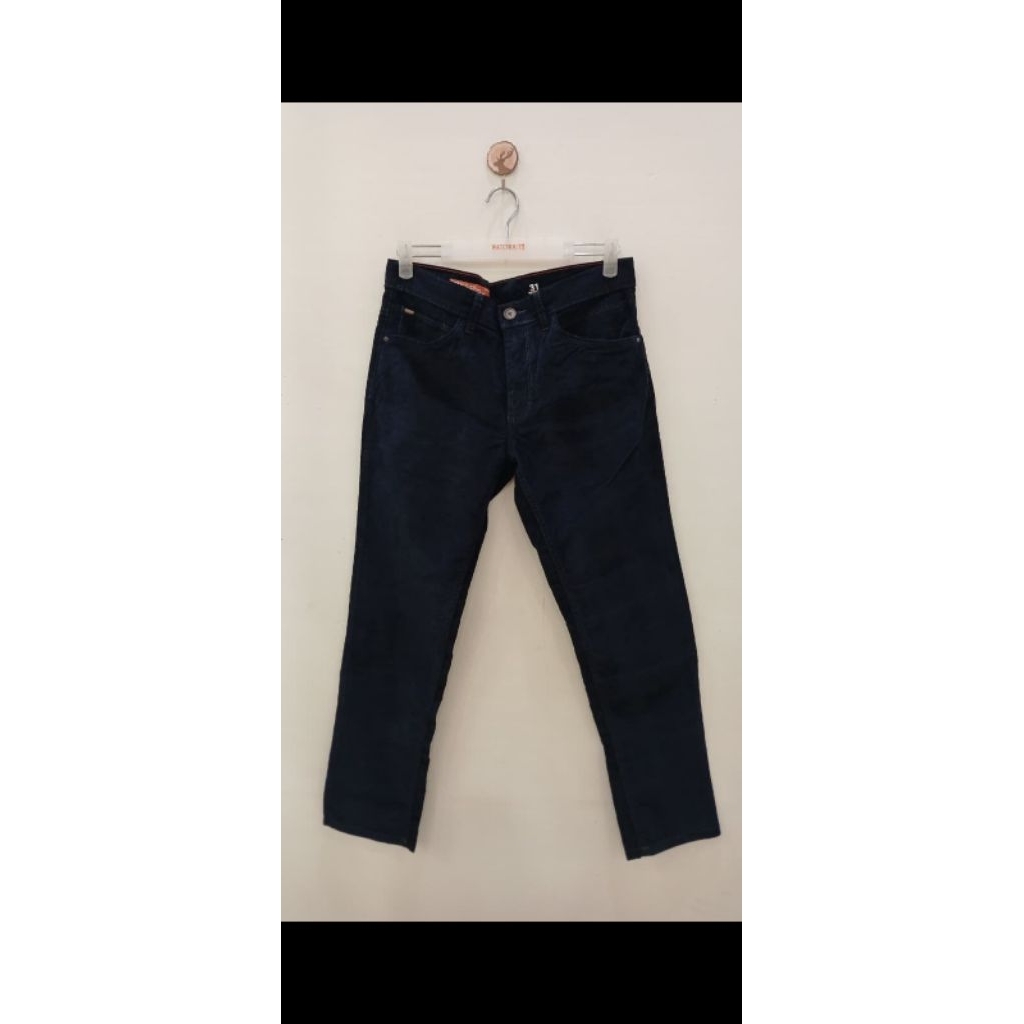 Celana cirduroy watchout