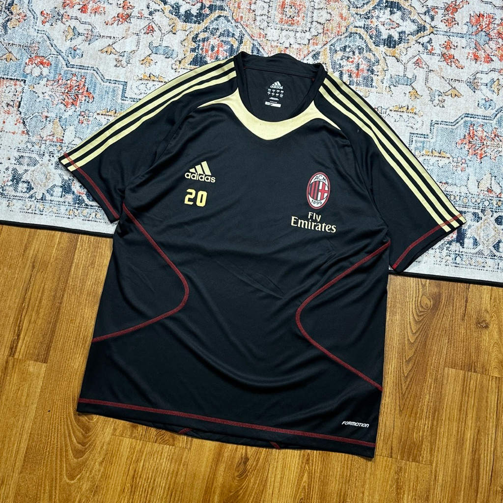 AC MILAN 2010/2011 TRAINING JERSEY SECOND