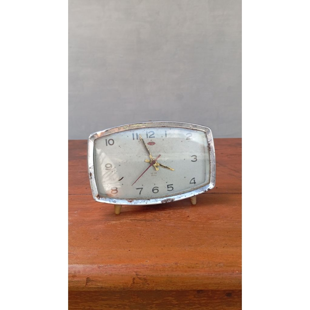 Original jam weker jadul antik