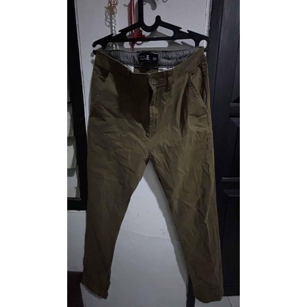 Cole Celana Chino Pria Coklat