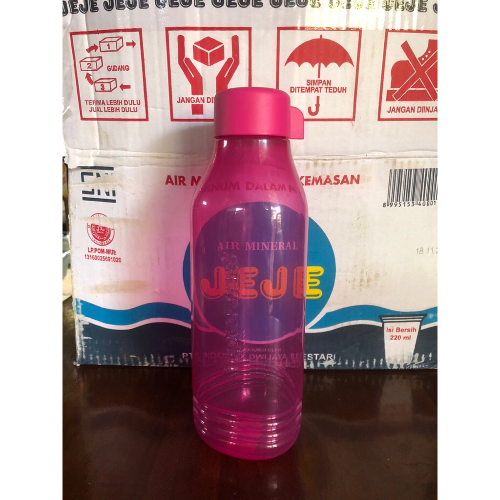 TUPPERWARE NEW BOTOL MINUM UNGU 750ML