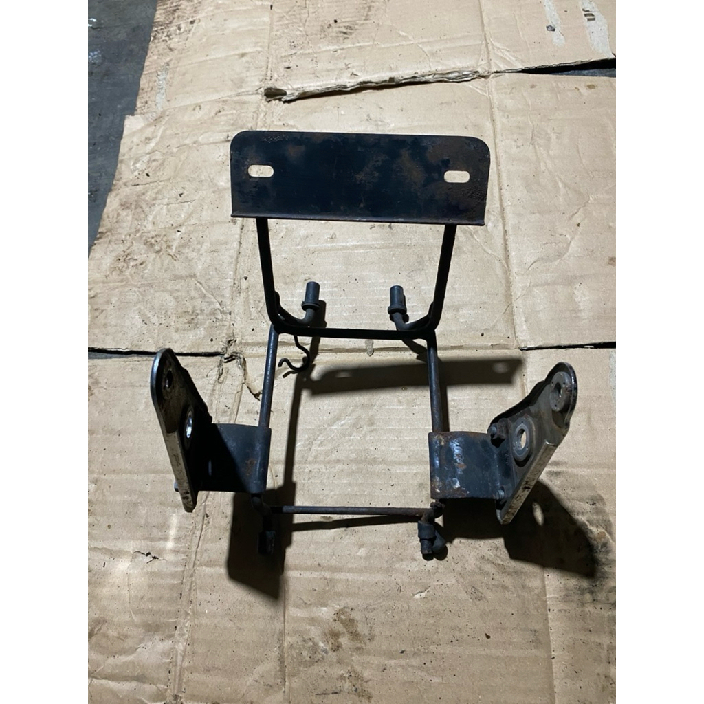 Braket breket dudukan pangkon lampu depan set kupingan tiger lama lawas tiger 2000 tilam tilas origi