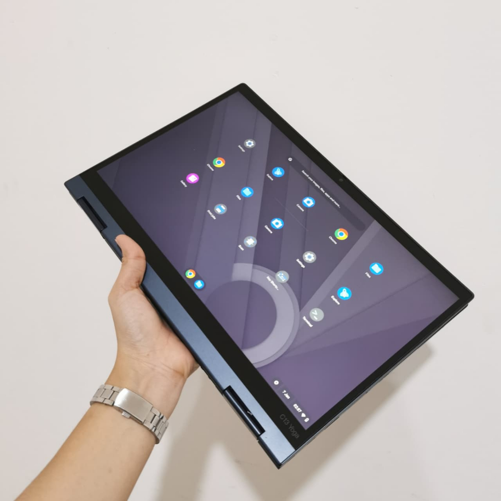 Lenovo Thinkpad C13 Yoga Touch Chromebook Ryzen 5 3500C RAM 8GB SSD 256GB Bergaransi