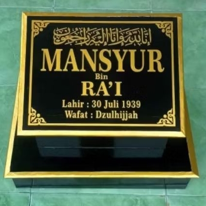 batu nisan granit