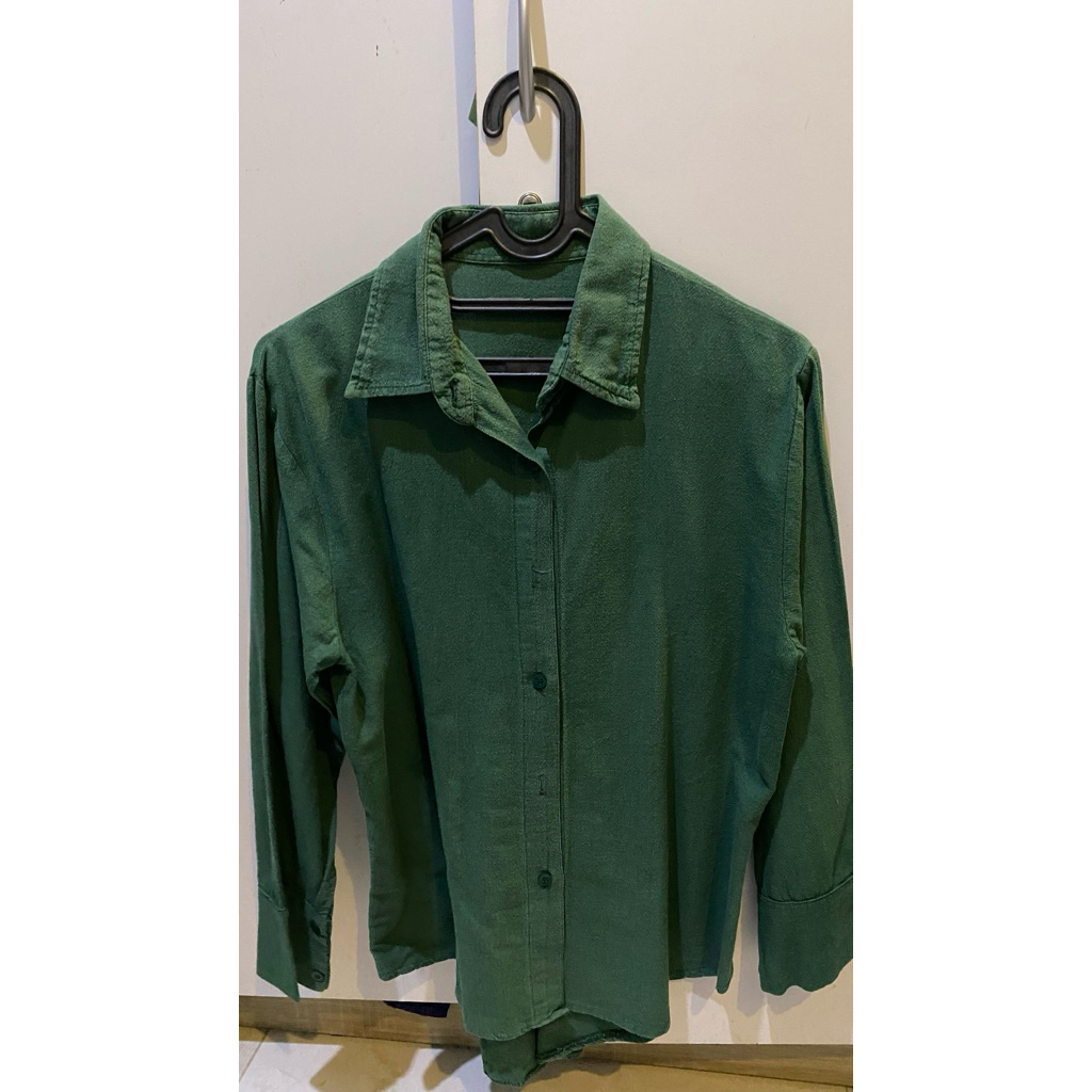 Kemeja Emerald Green