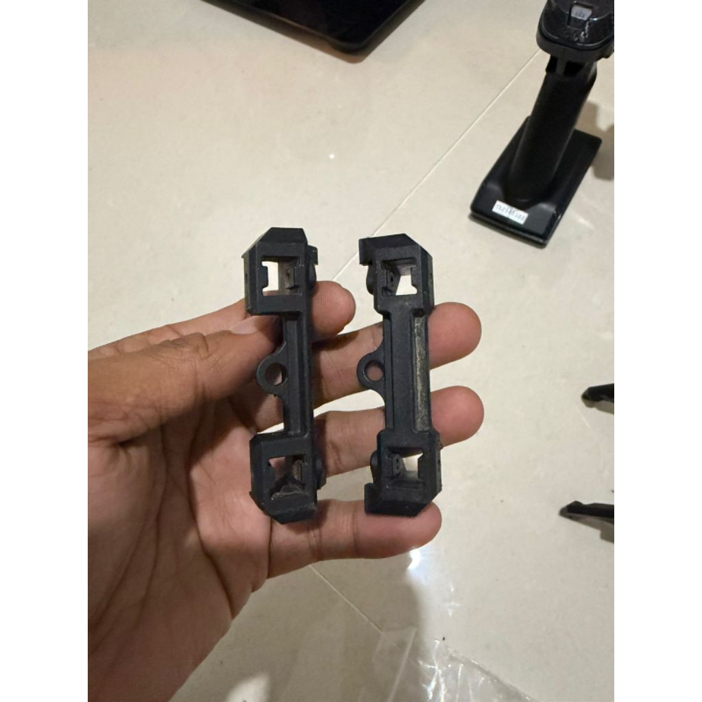 RC PART RGT Mount bemper rgt ex 86190