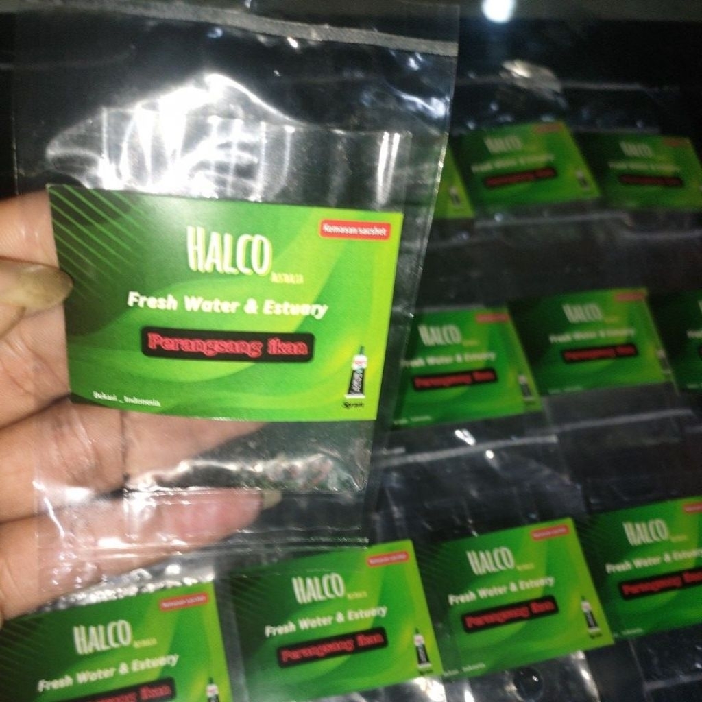 Halco Australia Kemasan Sacshet Fresh Water & Estuary Perangsang Ikan Bawal , Ikan Mas , Ikan Mujair