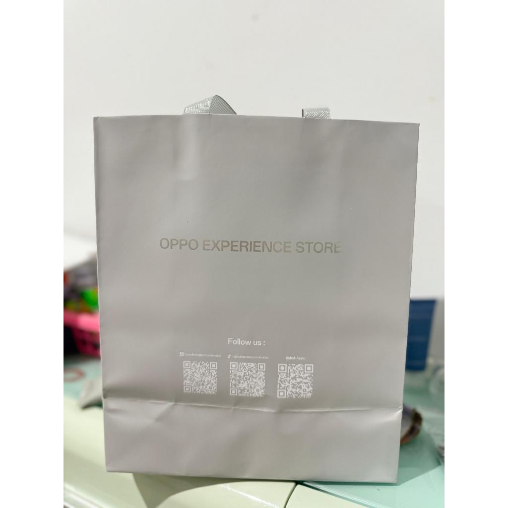 Paperbag Oppo store