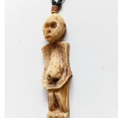 Kalung Liontin Ukir Etnik Dayak (Pantak Dayak).