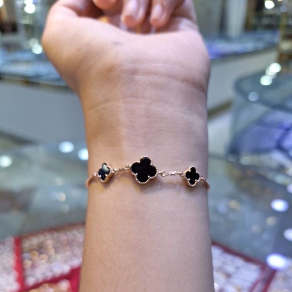 Gelang Tangan emas muda Wanita pc cantik