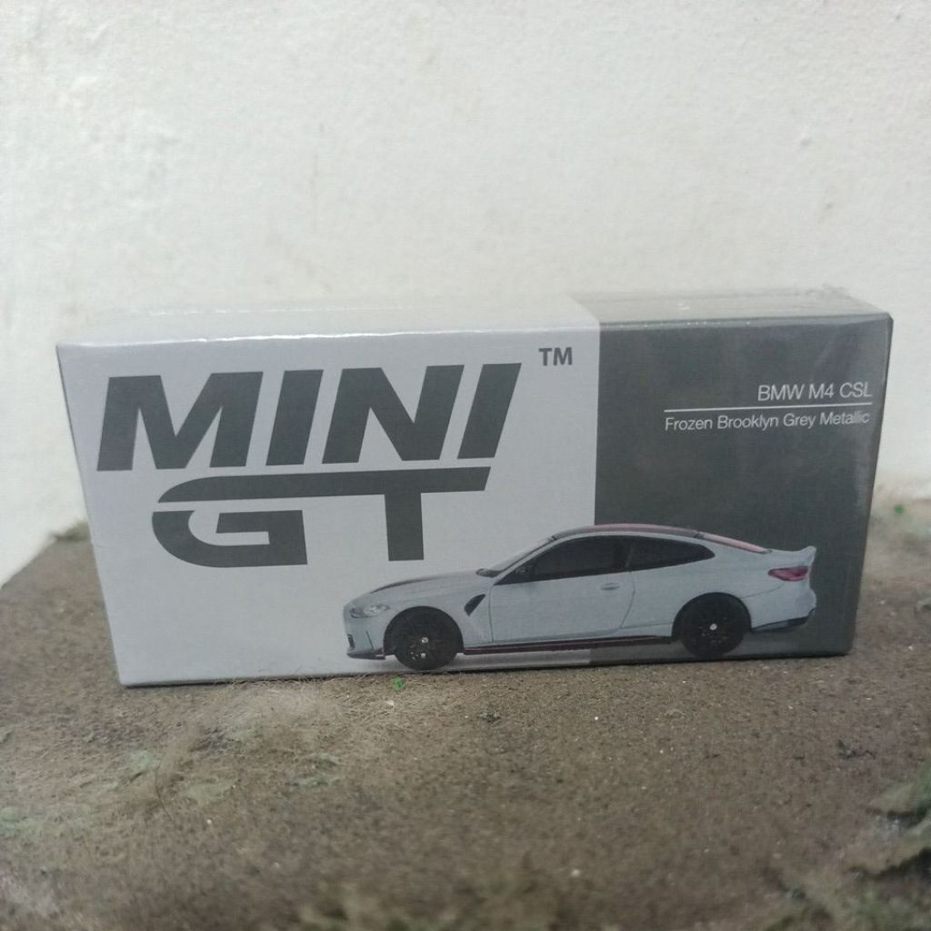 Mini GT//641 BMW M4 CSL Frozen Brooklyn Grey Metallic - Free Protektor