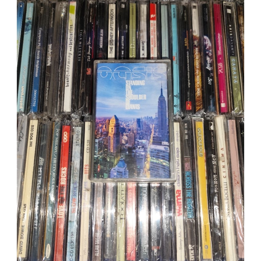 Kaset Oasis - Standing On The Shoulder Of Giants