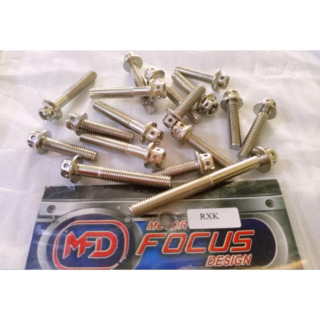 baut bak mesin rx king , rx series satu set kanan kiri probolt