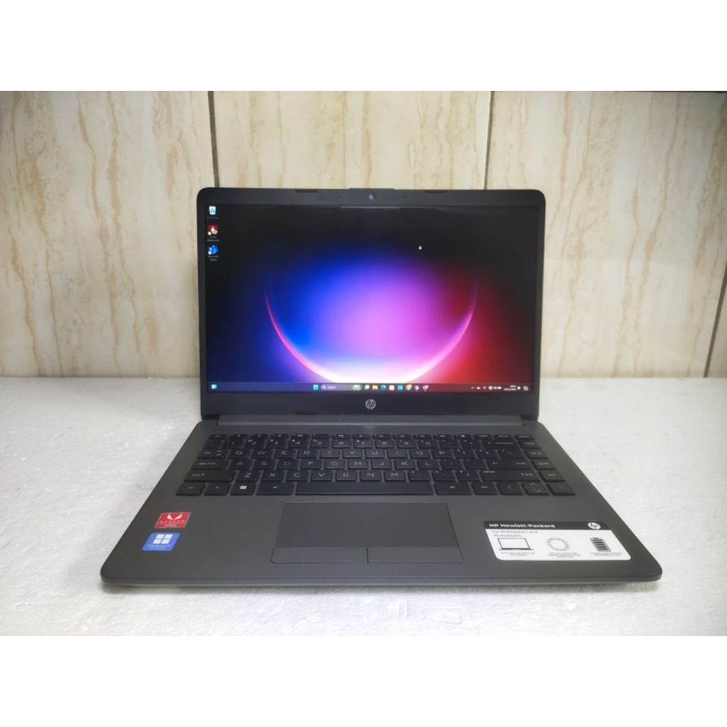 Laptop Hp 245 G9 AMD Ryzen 3-5425U Ram 16GB ssd 256GB layar QHD(diatas nya full hd) seri gaming(B64)