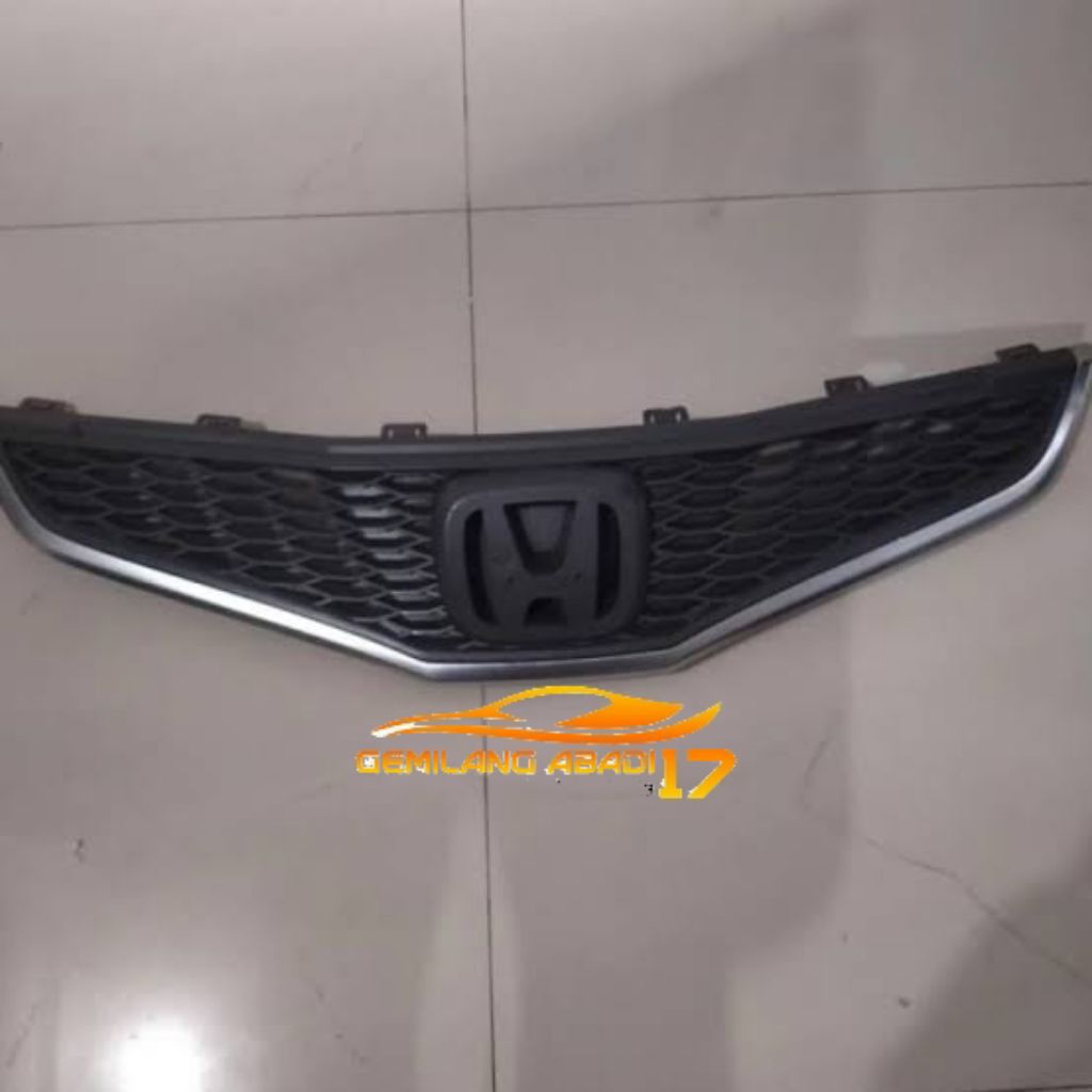 gril honda jazz rs 2010 lis chroom