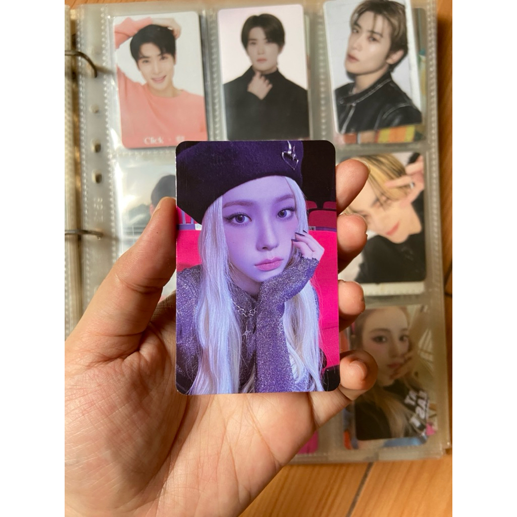 Photocard aespa Karina My World Poster ver