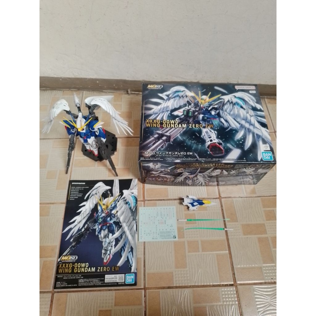 MGSD GUNDAM WING ZERO EW BANDAI (BEKAS)