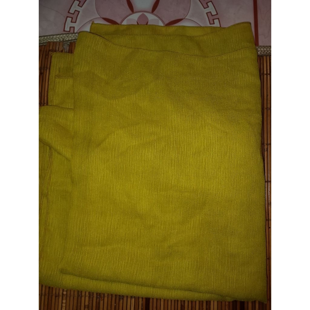 hijab segiempat warna lemon