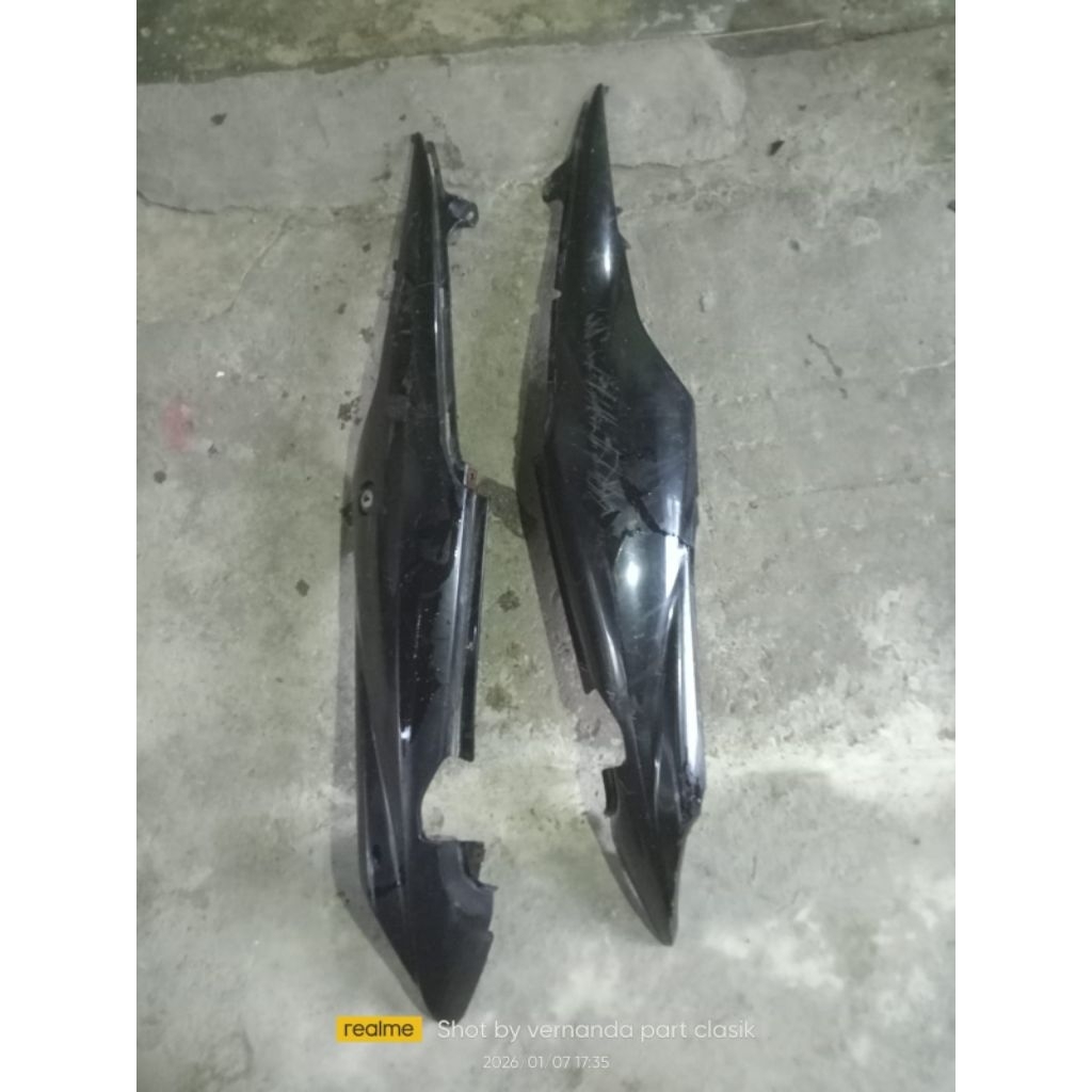 Body belakang suzuki spin