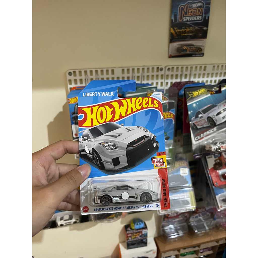 Hotwheels Nissan Skyline R35 LBWK