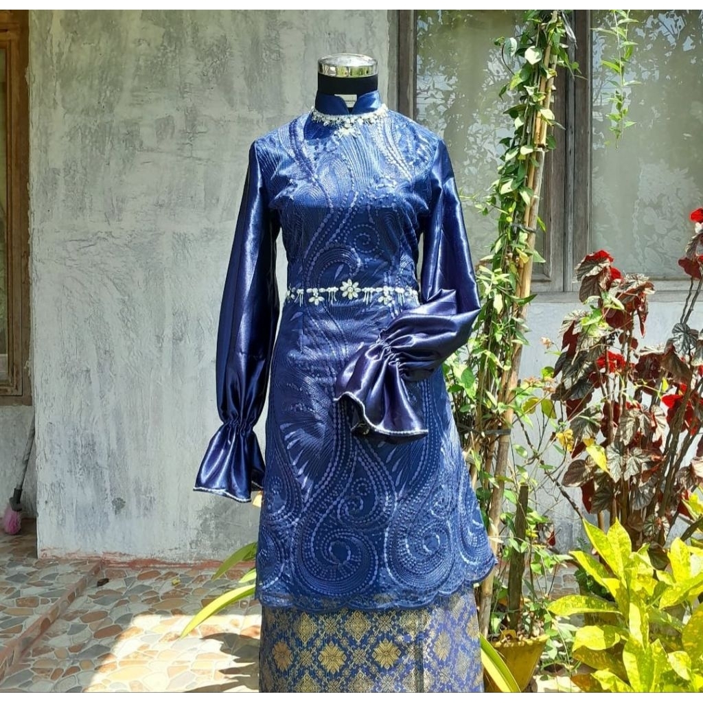 Jasa Jahit Baju Wanita