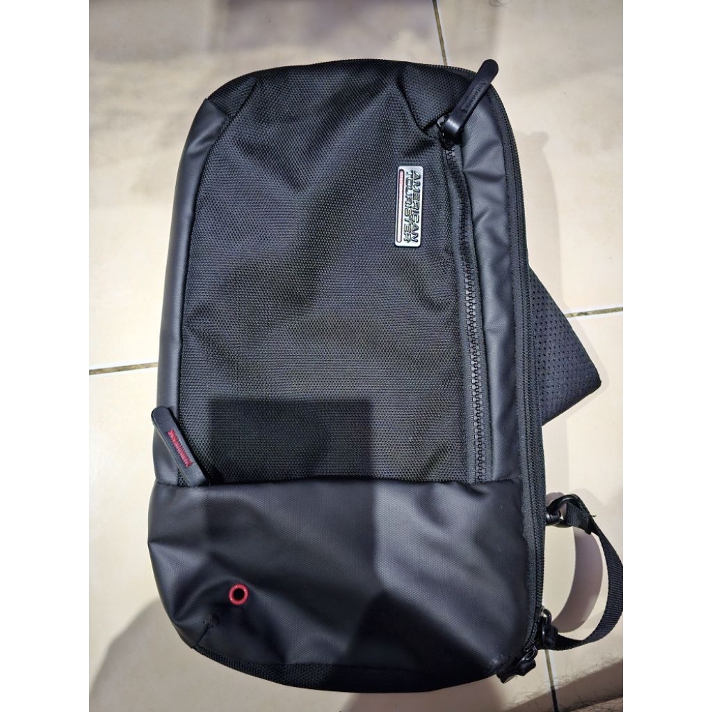 American Tourister Zork Sling Bag