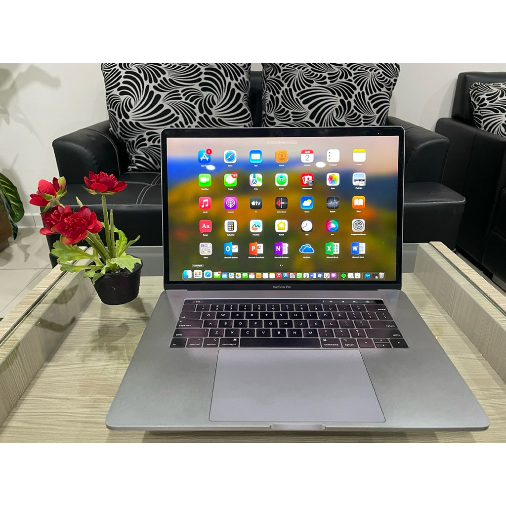 macbook pro 2019 16/512 i7
