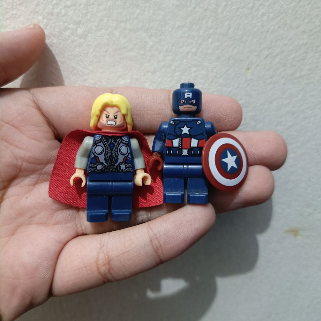 Lego Captain America & Thor | Minifigure