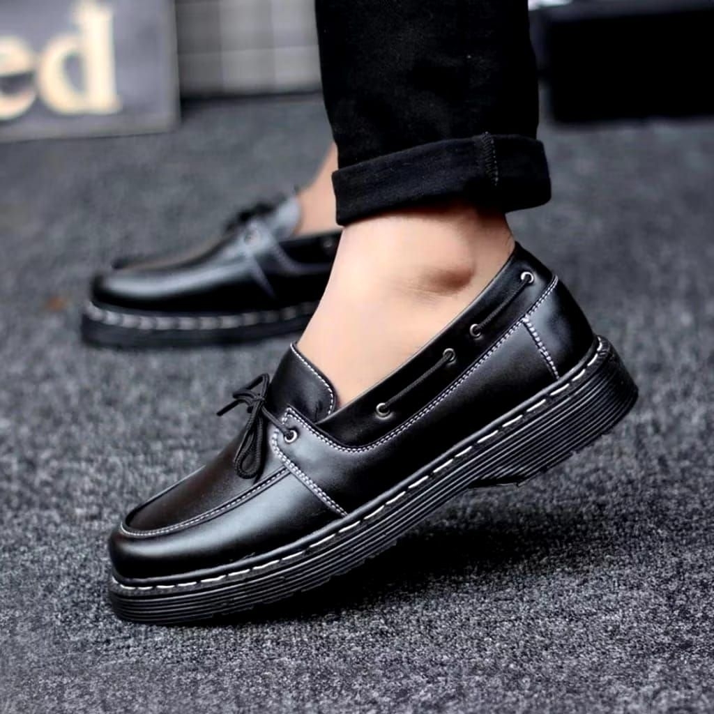 HOT SALE sepatu loafers docmart pria sepatu loafer pria bertali