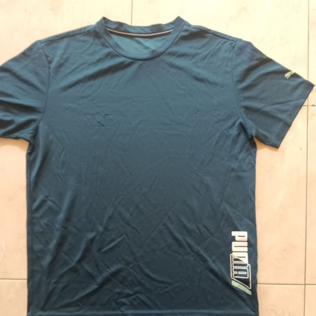 Dua kaos branded puma dll minus butuh cuci second