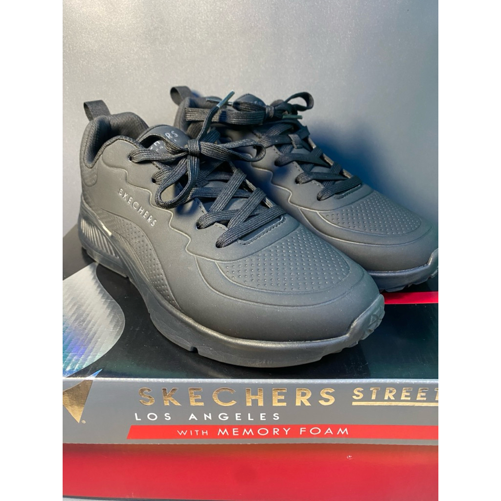 Preloved Sepatu Skechers ORIGINAL Uno Lite Men KULIT SINTETIS (97% Like New) All Black - Size 40 (US