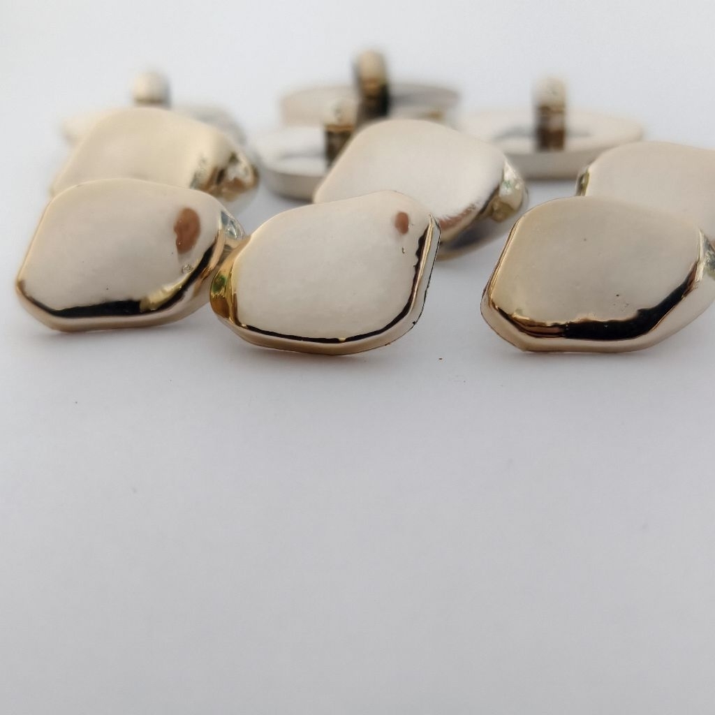 144 Kancing  Baju Jamur UV PERSEGI MOTIF 32L 21 milimeter