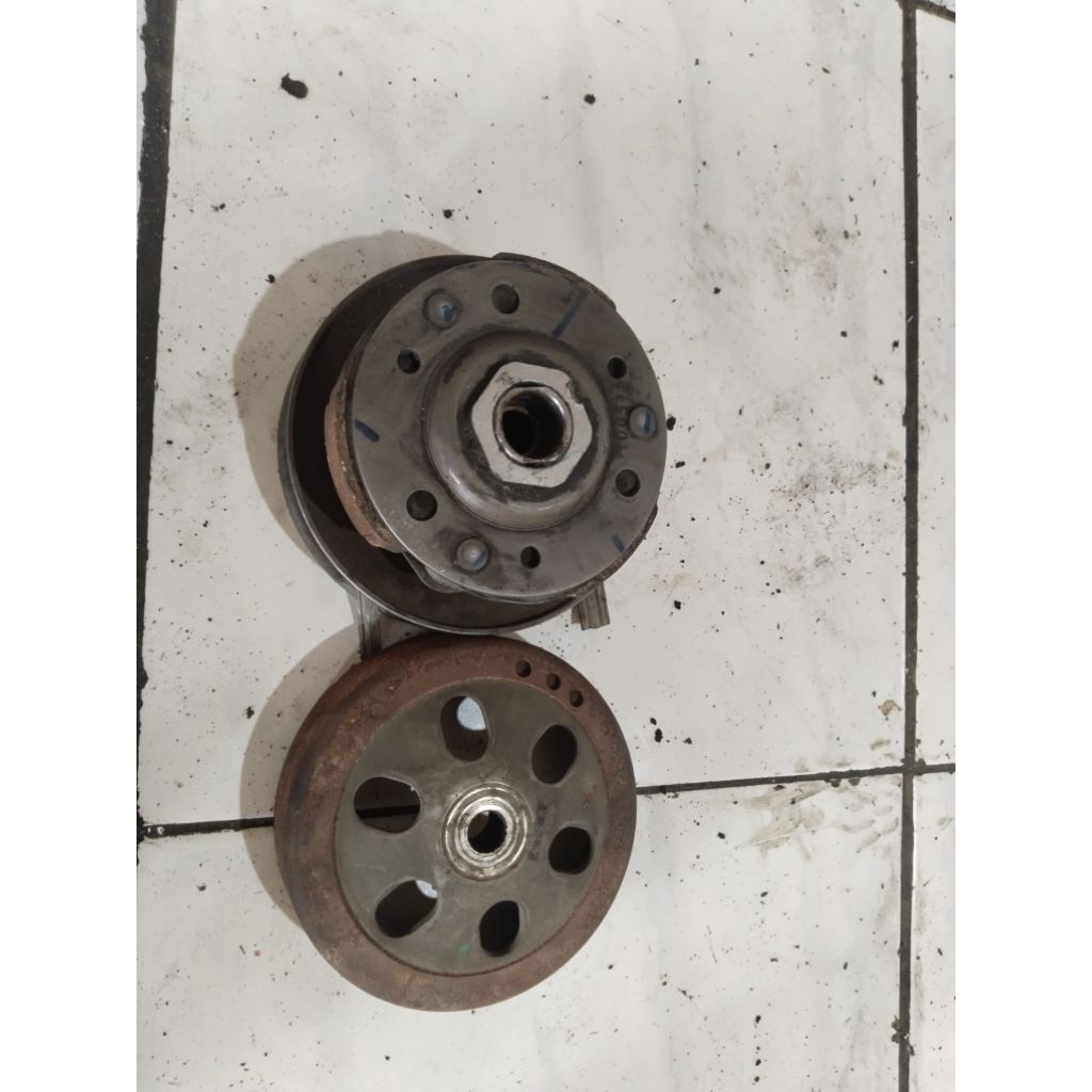 pully belakang set vario 110 karbu original